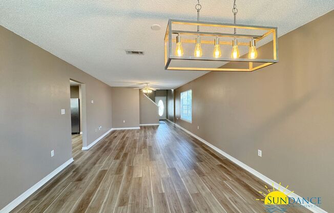 Charming 3-Bedroom Home in Central Destin – Prime Location!