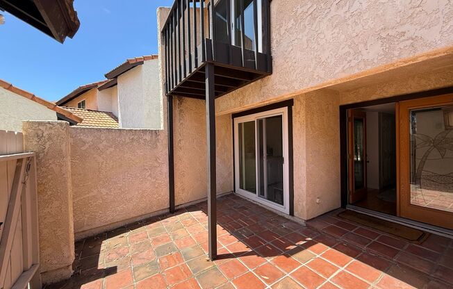 Beautiful 3BD/3BA Townhome in Carlsbad