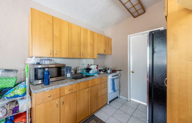 1 bed, 1 bath, $1,595, Unit 2