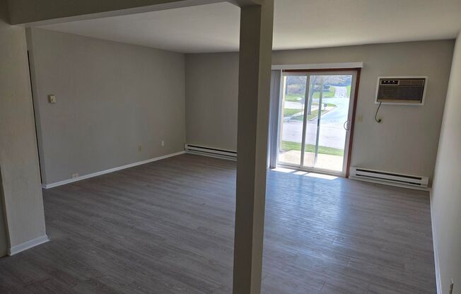 1393 Meadowcreek Dr.