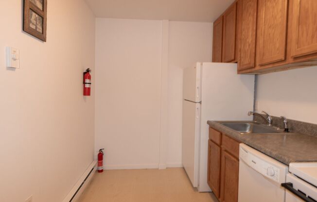 1 bed, 1 bath, $795, Unit Unit 101