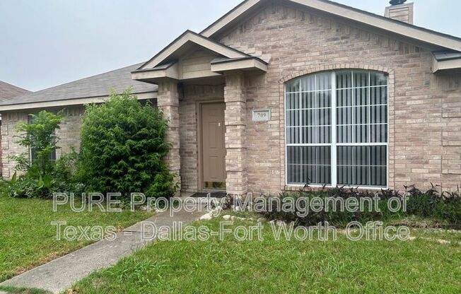 709 CATALINA DR