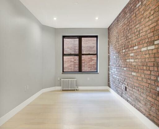 4 beds, 2 baths, $9,995, Unit 6C
