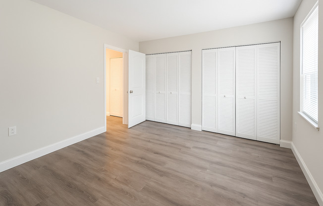 1 bed, 1 bath, 700 sqft, $1,695, Unit 2700 - 10D