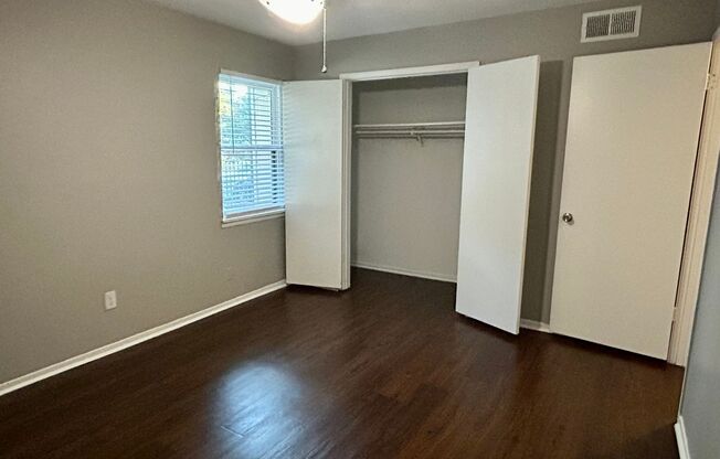 2 beds, 1 bath, 800 sqft, $1,095, Unit 1