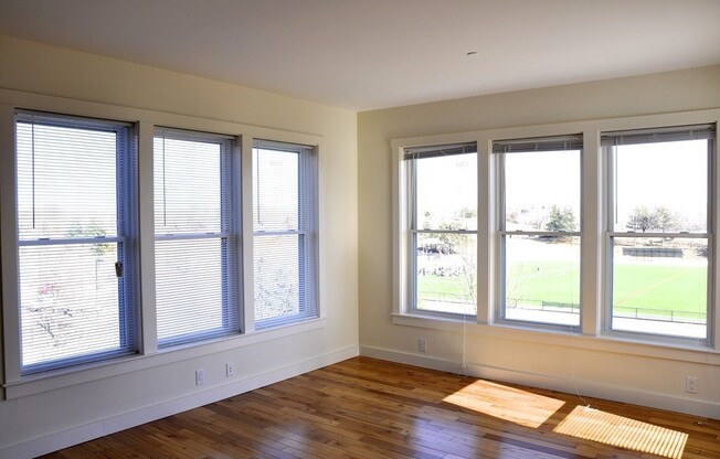 3 beds, 2 baths, 1,175 sqft, $5,100, Unit 314