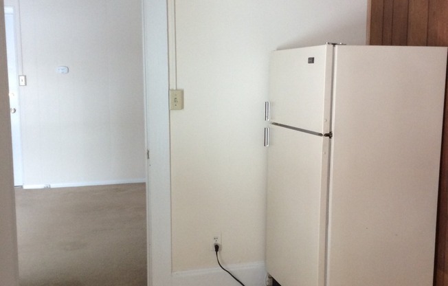 1 bed, 1 bath, 600 sqft, $825, Unit 2