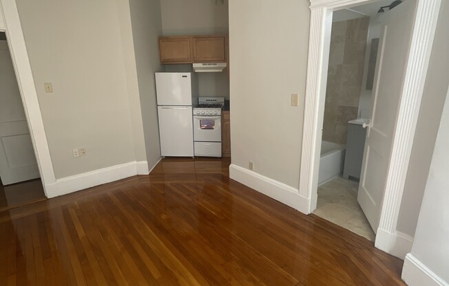 Studio, 1 bath, $2,370, Unit 1