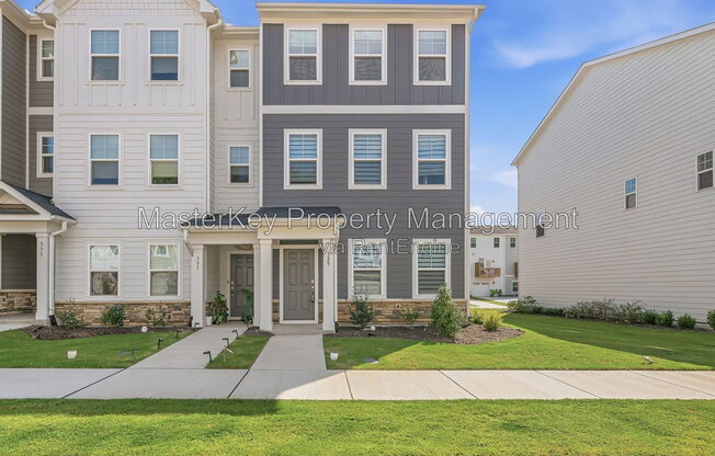 329 DEERCROFT DR