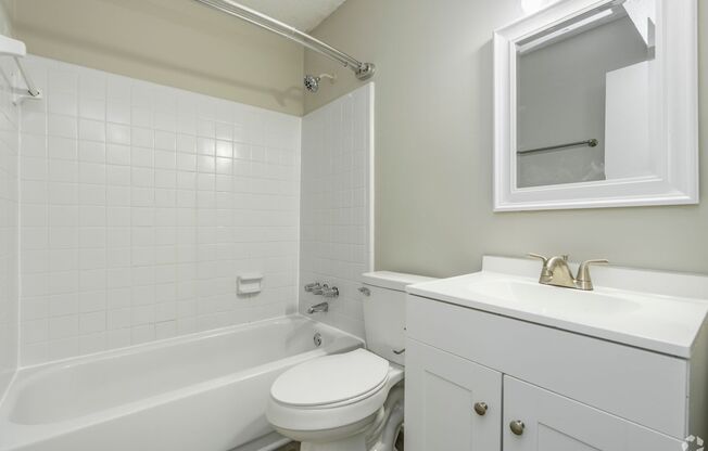 2 beds, 1.5 baths, 1,000 sqft, $1,275, Unit 28