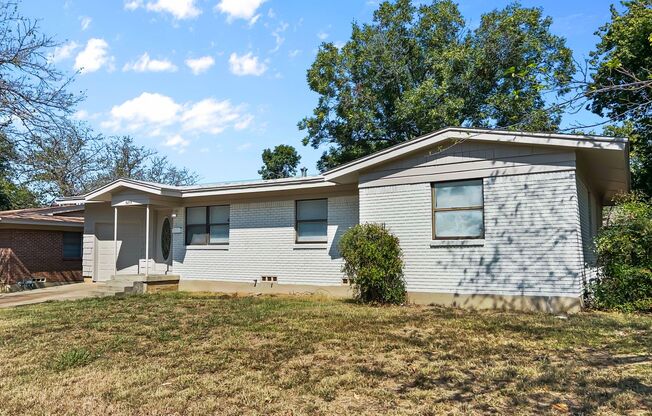 Charming 3-Bedroom Home in Desirable Fort Worth Neighborhood