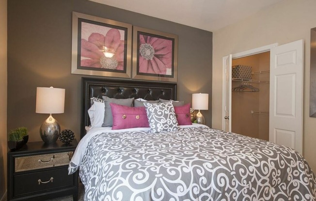 Stonewood Apartments Bedroom | Hosuton,TX Apartments | 1-2 Apartments in Houston