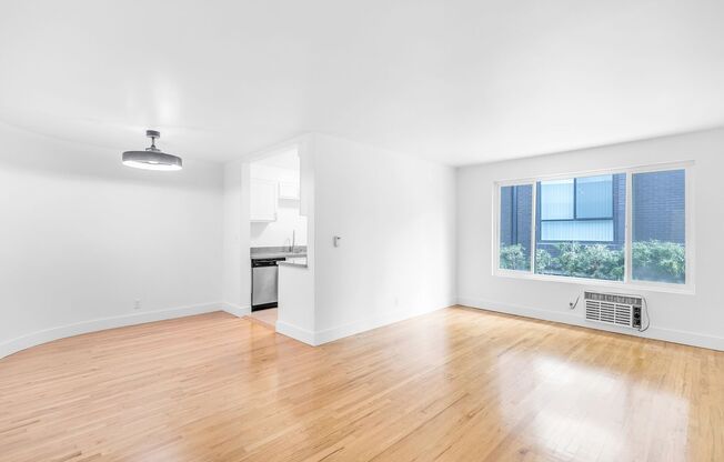 814 S. Sherbourne Dr
