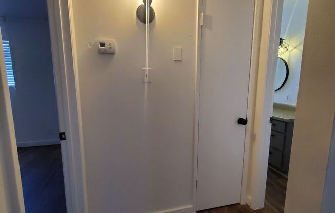 1 bed, 1 bath, 635 sqft, $1,200, Unit 24