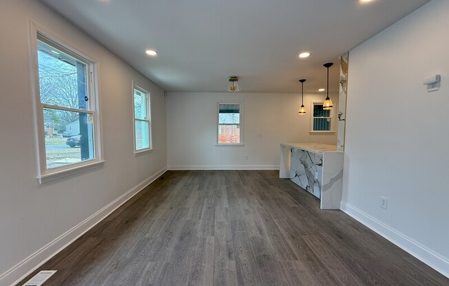 2763 CATALINA AVE