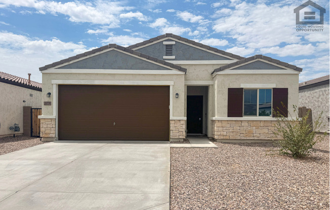 5Bed/3Bath House at Northern Pkwy/El Mirage Rd! Ready for Immediate Move-In!