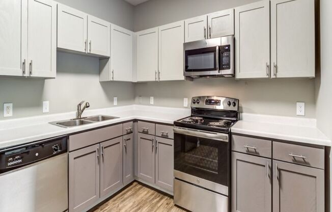 Stainless Steel Appliances at The Atwood at Eden Prairie, Eden Prairie