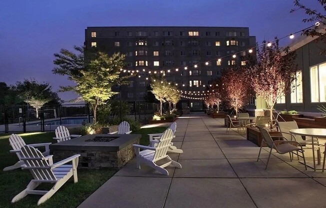 2 beds, 2 baths, 1,184 sqft, $2,800, Unit 805