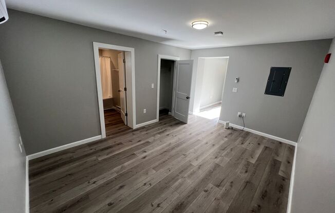 Studio, 1 bath, 300 sqft, $1,599, Unit 24 Monarch Way Apt 107