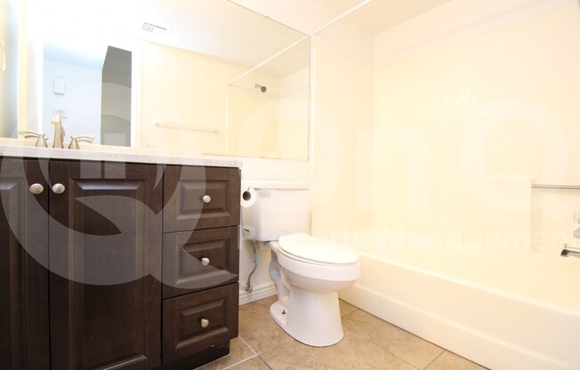 2 beds, 2.5 baths, 1,122 sqft, $1,899, Unit 1215