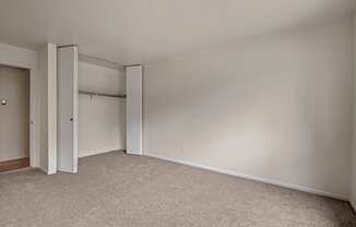 Hyde Park bedroom Apartments in Colorado Springs, CO