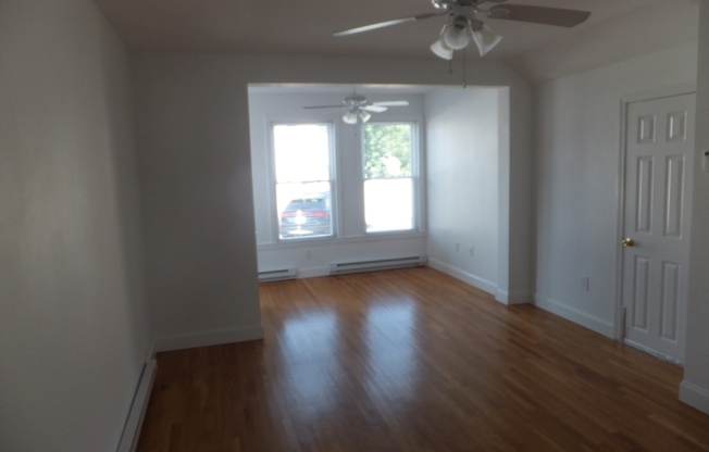 28 RIV ST