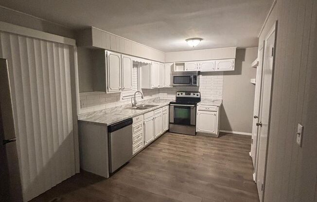 Northmoor 6 Plex