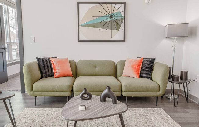 1 bed, 1 bath, 725 sqft, $1,610, Unit A110