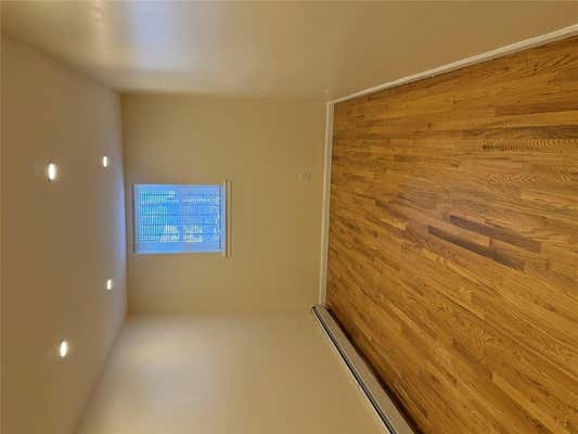 1 bed, 1 bath, 750 sqft, $2,000