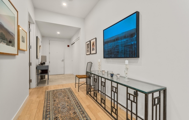3 beds, 2 baths, 1,872 sqft, $9,250, Unit 608