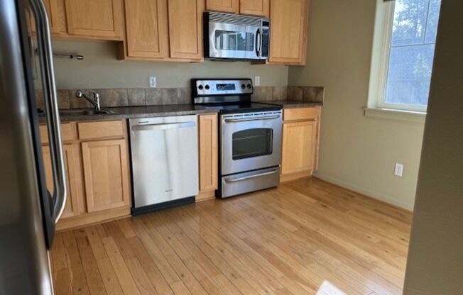 2 beds, 1 bath, $1,750