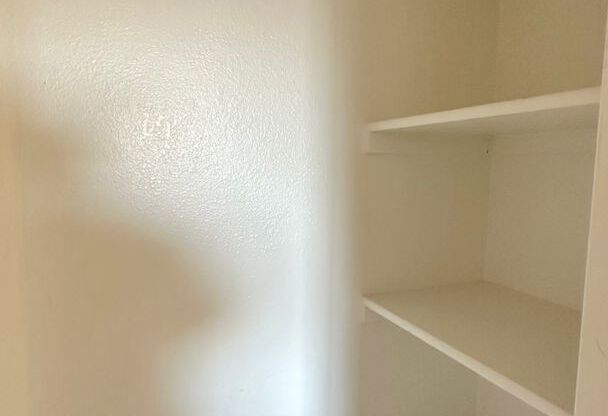 1 bed, 1 bath, 495 sqft, $1,079, Unit F13