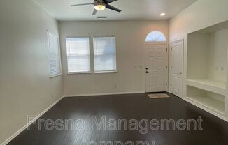 4020 W PEACH TREE LN