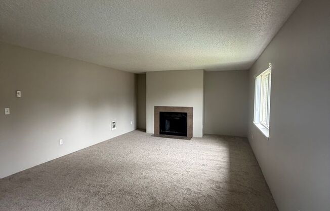 2 beds, 2 baths, 1,070 sqft, $1,545, Unit 06-203