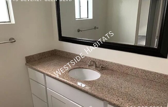 1345 BEVERLY GLN BLVD