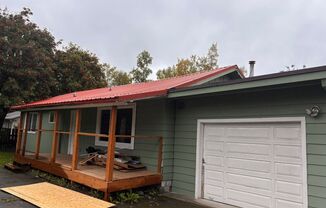 Charming 3-Bedroom Home in Anchorage