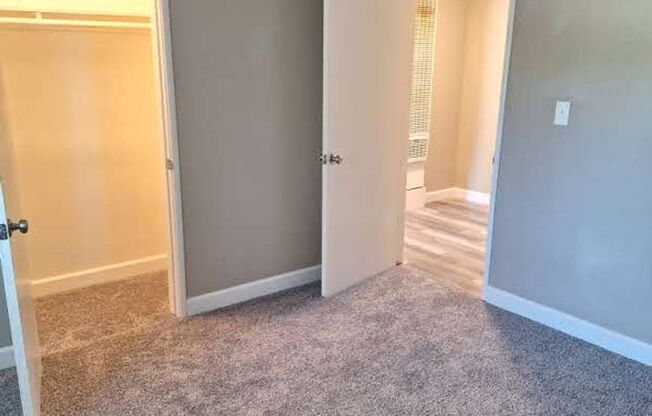 2 beds, 1 bath, 850 sqft, $1,495, Unit UNIT 10