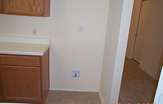 3 beds, 2 baths, $1,995, Unit 660 Atlantis