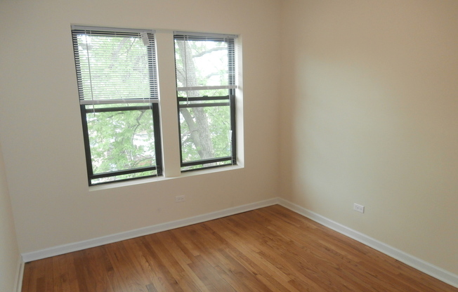 2 beds, 1 bath, $1,650, Unit 4748 #2S