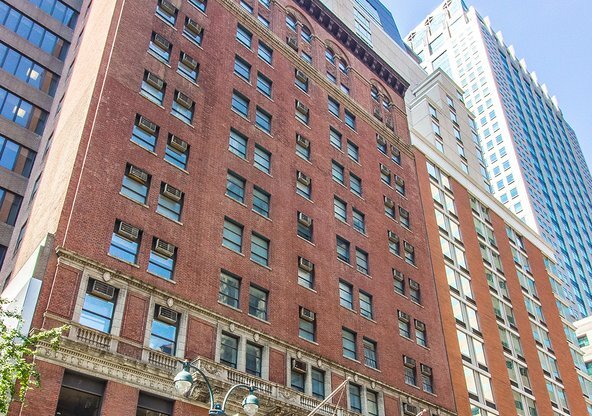1 bed, 1 bath, $4,200, Unit 12B