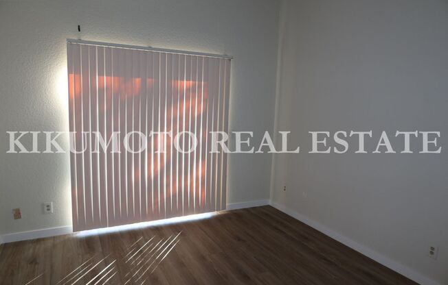 3 Bedrooms, 2 Baths Half-plex in Greenhaven