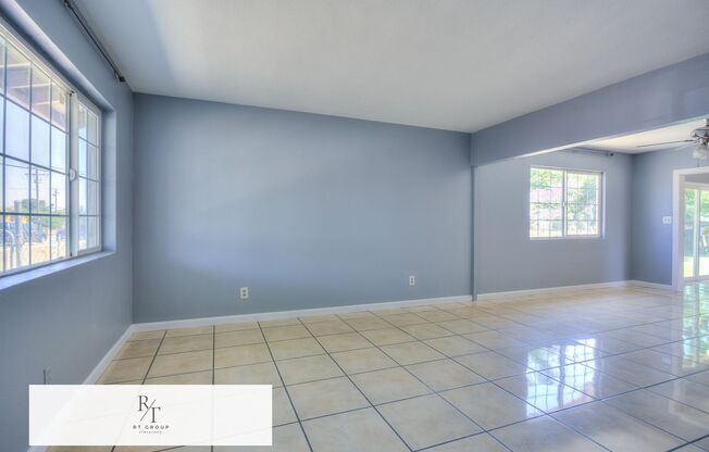 Spacious 4-Bedroom Home on Nearly 1 Acre – Fontana Unified School District