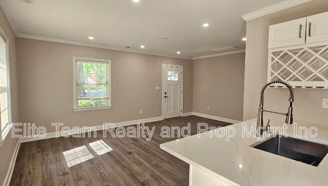 428 SYLVANIA AVE