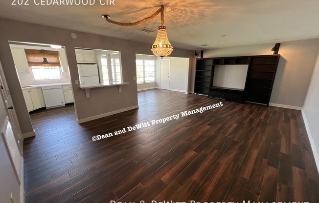 202 CEDARWOOD CIR