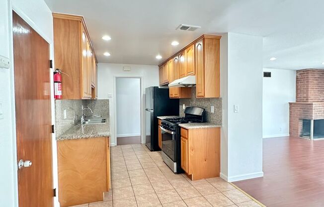 Spacious & Bright 3BR|2BA House in the Heart of San Lorenzo