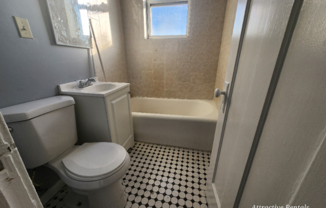 1160 S MASON
