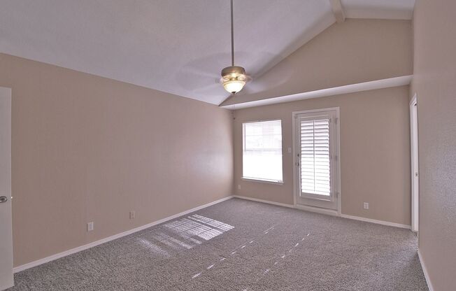 3 beds, 2.5 baths, $1,915