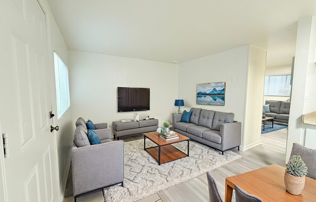 1 bed, 1 bath, $1,149, Unit 4