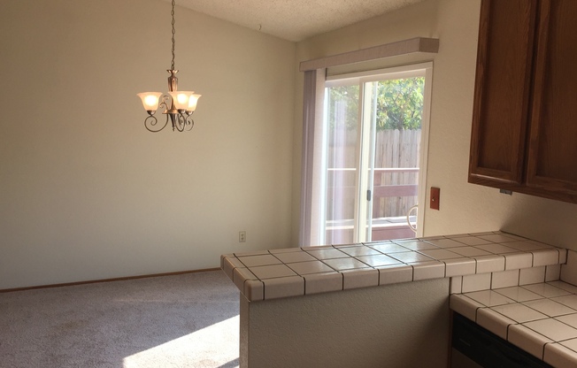 3 beds, 2 baths, $2,750