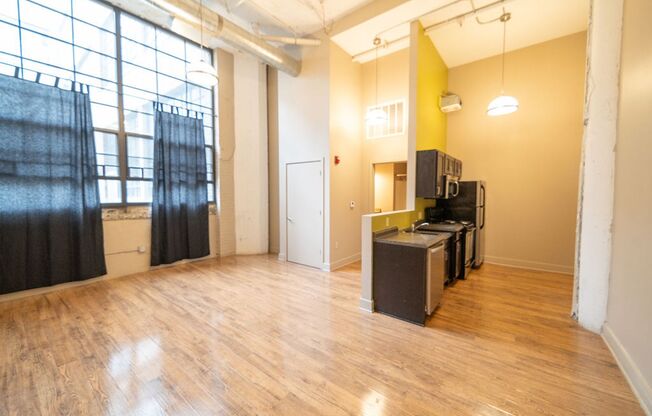 1 bed, 1 bath, 745 sqft, $1,500, Unit 110
